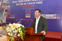 Phát triển năng lượng sạch: Xu thế và thách thức